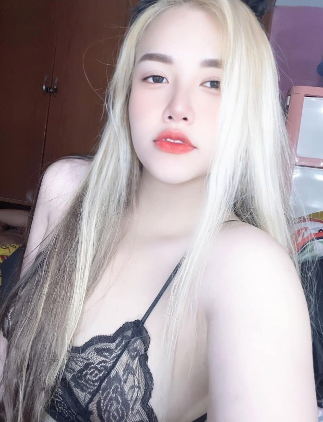 Hot girl 2k vẻ đẹp toàn diện