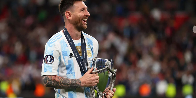 Huyền thoại nhiều danh hiệu nhất Lionel Messi