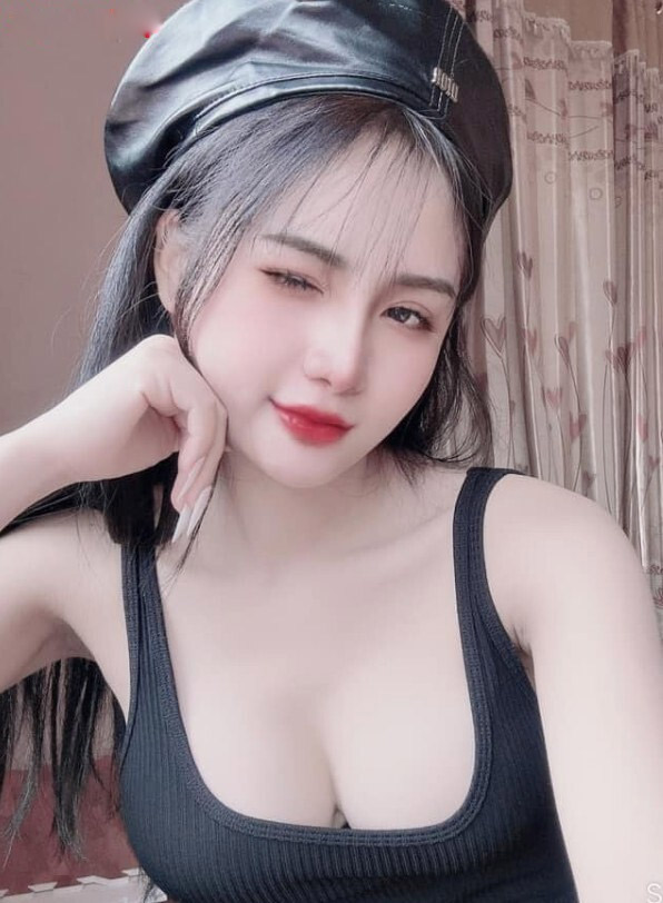 Hot girl xứ Huế